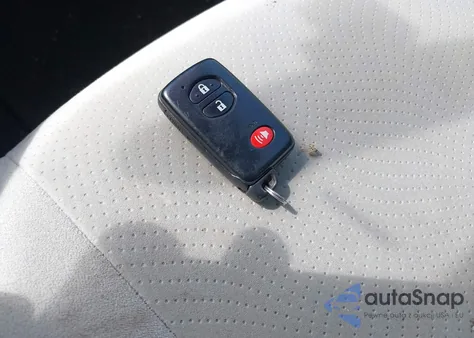 2013 Toyota Prius Two from USA, damaged, VIN JTDKN3DU4D5692877